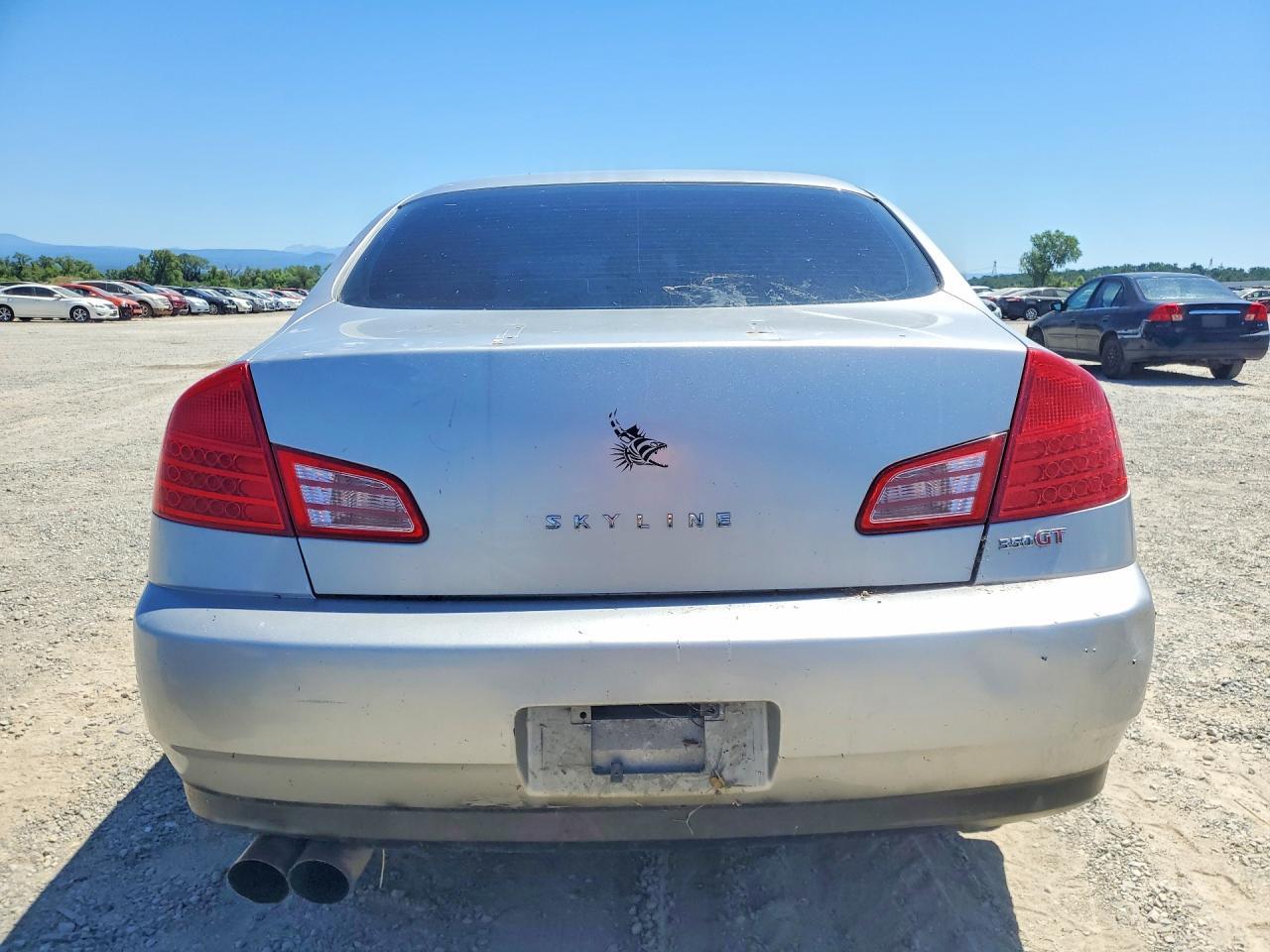 2004 Infiniti G35 Base - Image 6