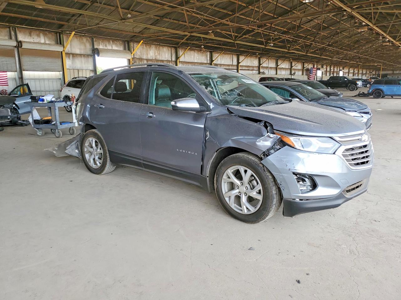 2018 Chevrolet Equinox Premier - Image 4