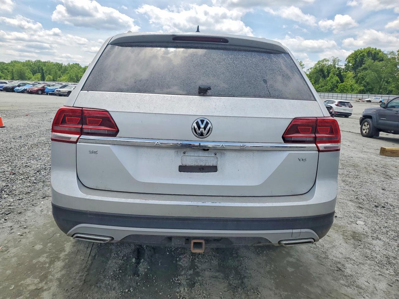 2018 Volkswagen Atlas Se - Image 6
