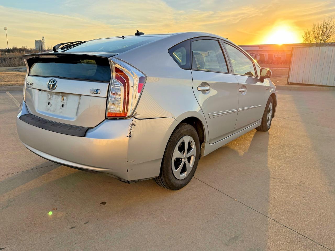 2012 Toyota Prius - Фото 4