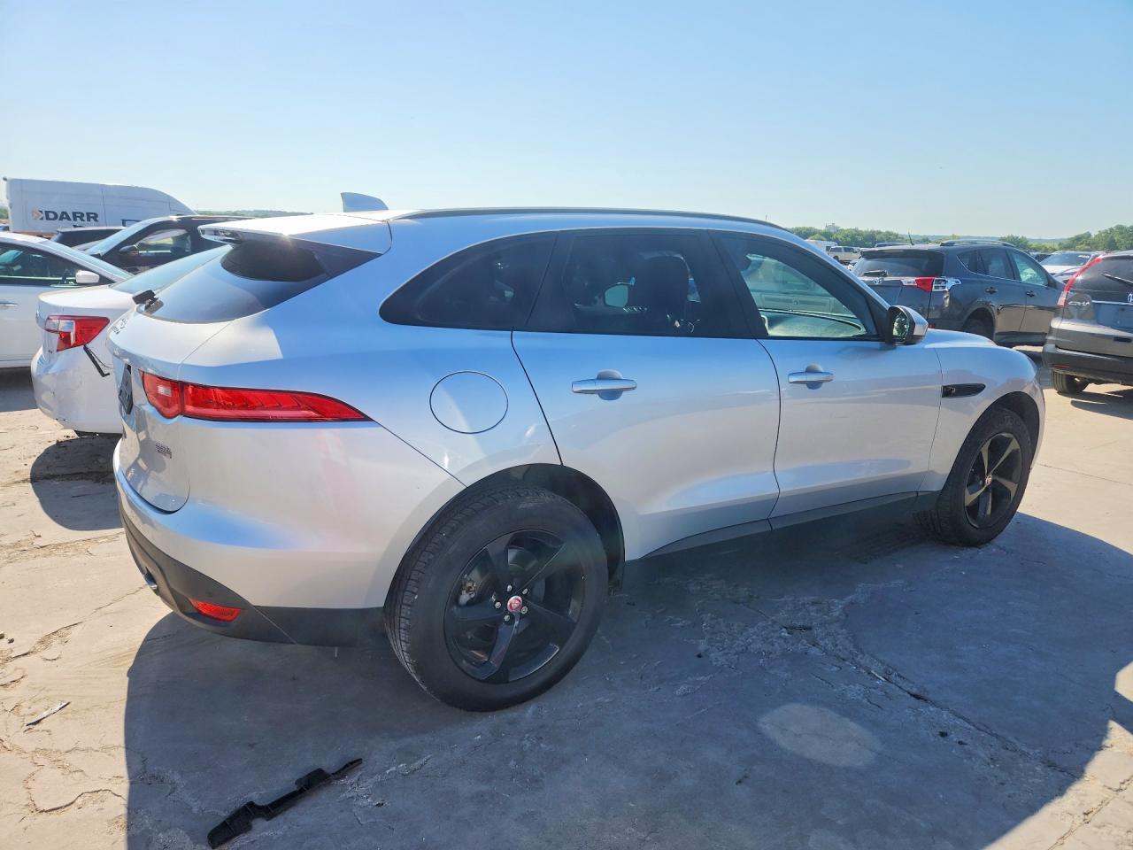 2018 Jaguar F-Pace - Image 3