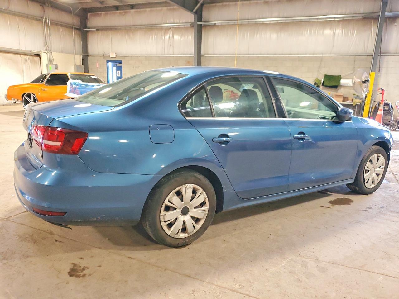 2017 Volkswagen Jetta S - Фото 3