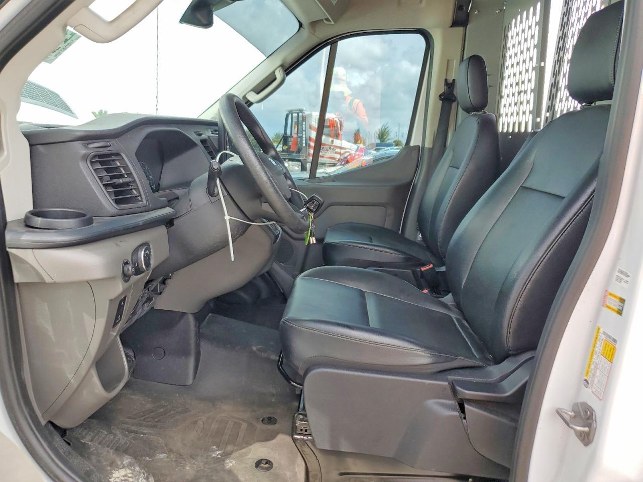 2025 Ford Transit T-250 - Фото 7