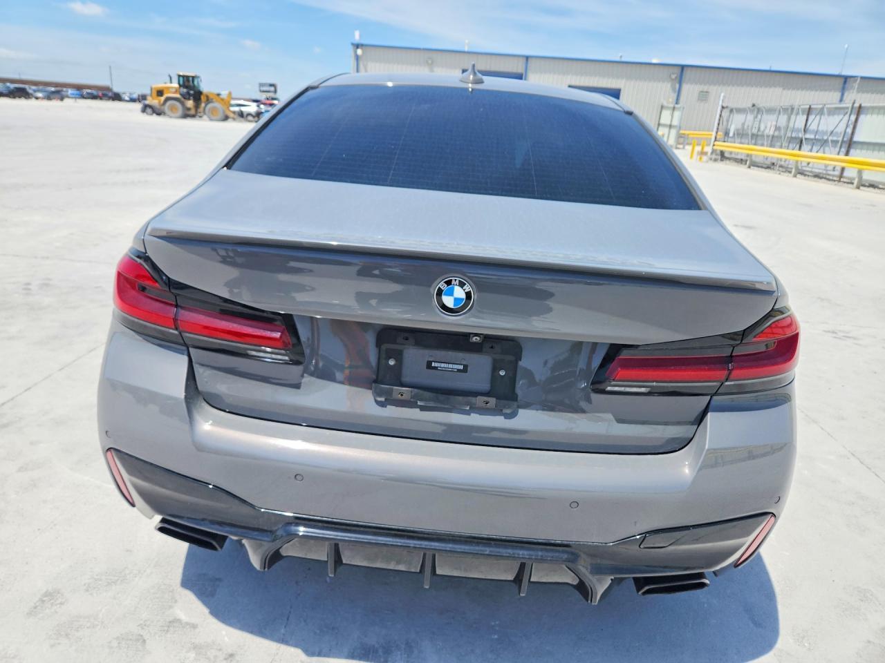 2021 BMW 540 I - Фото 6