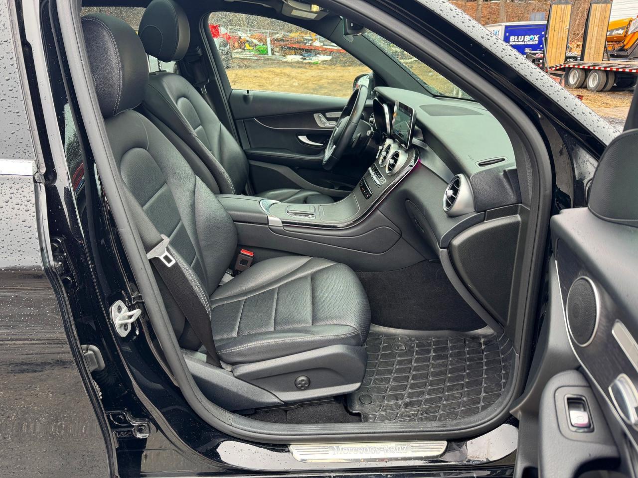 2022 Mercedes-Benz Glc 300 4Matic - Фото 5