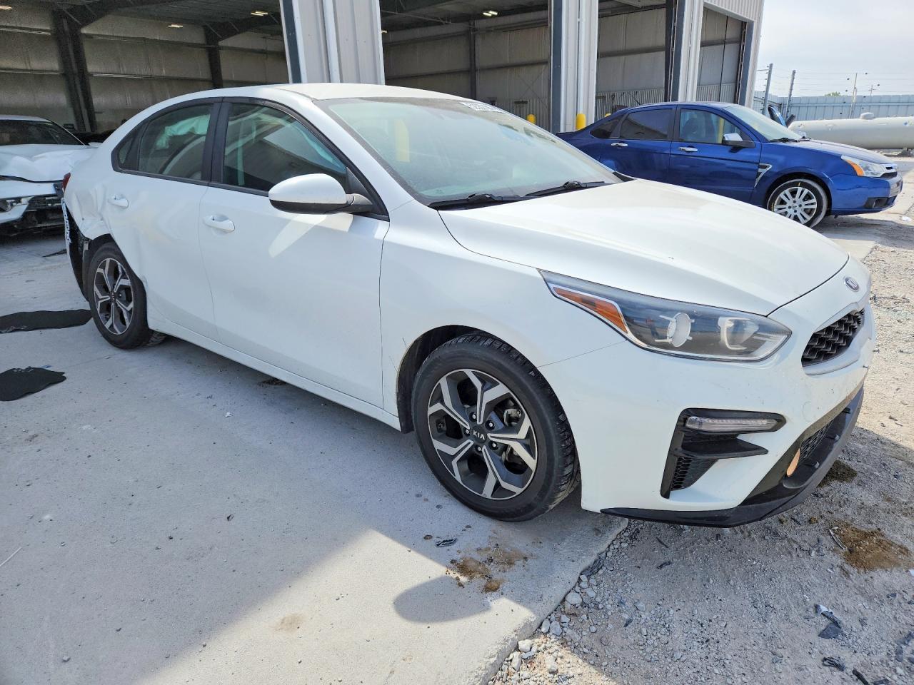 2019 Kia Forte Lxs - Фото 4