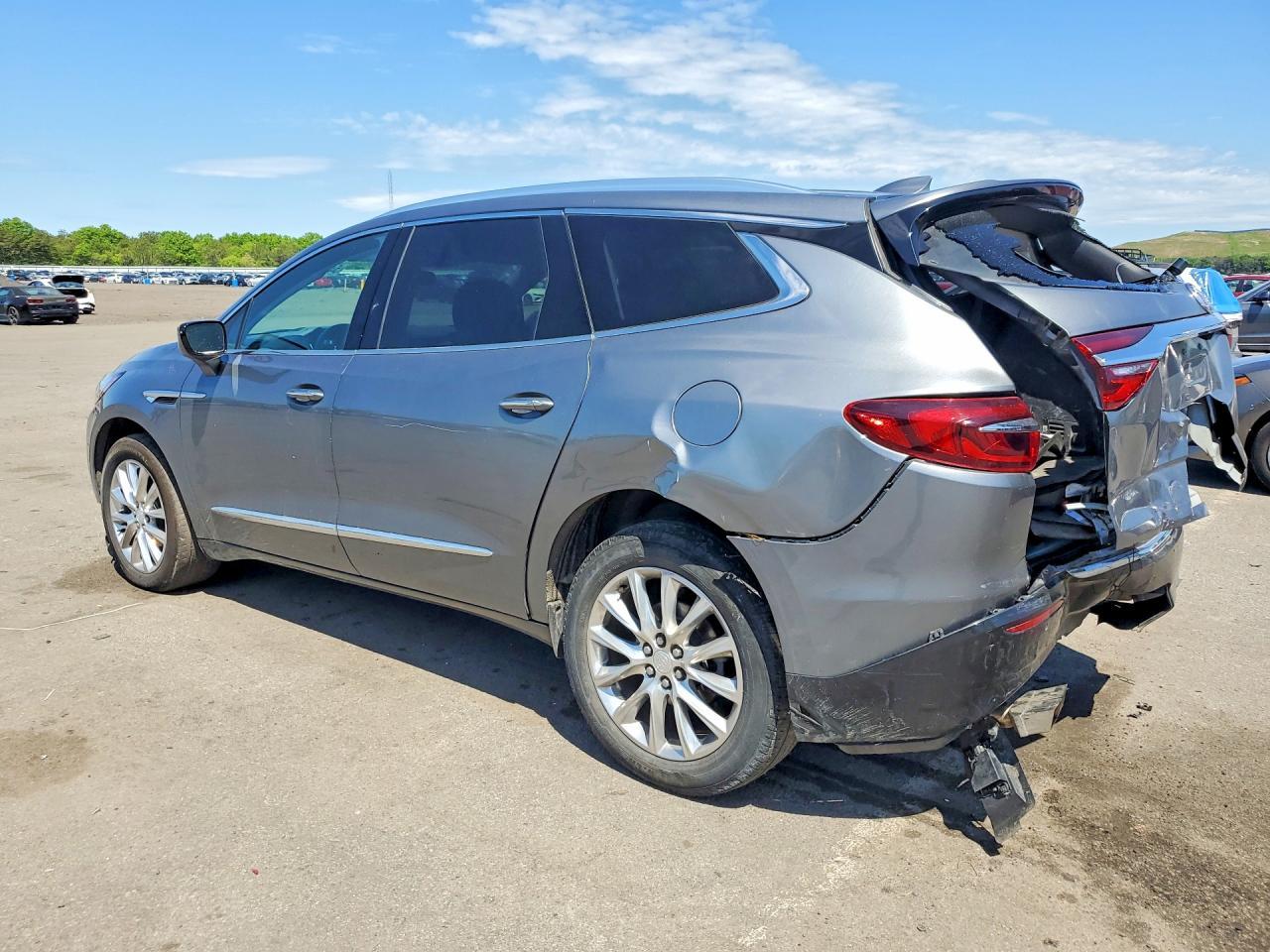 2021 Buick Enclave Essence - Фото 2
