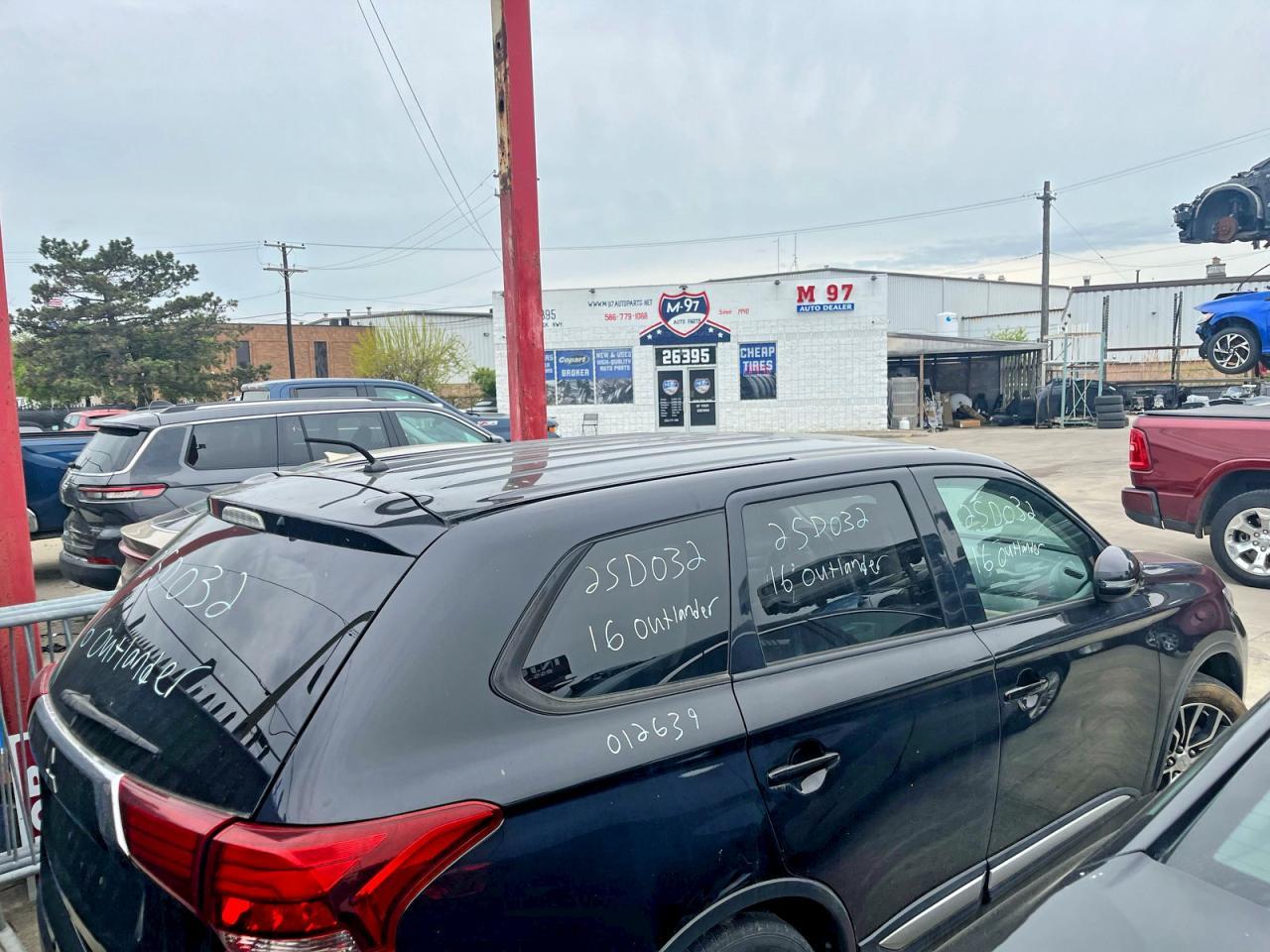 2016 Mitsubishi Outlander Se - Фото 4