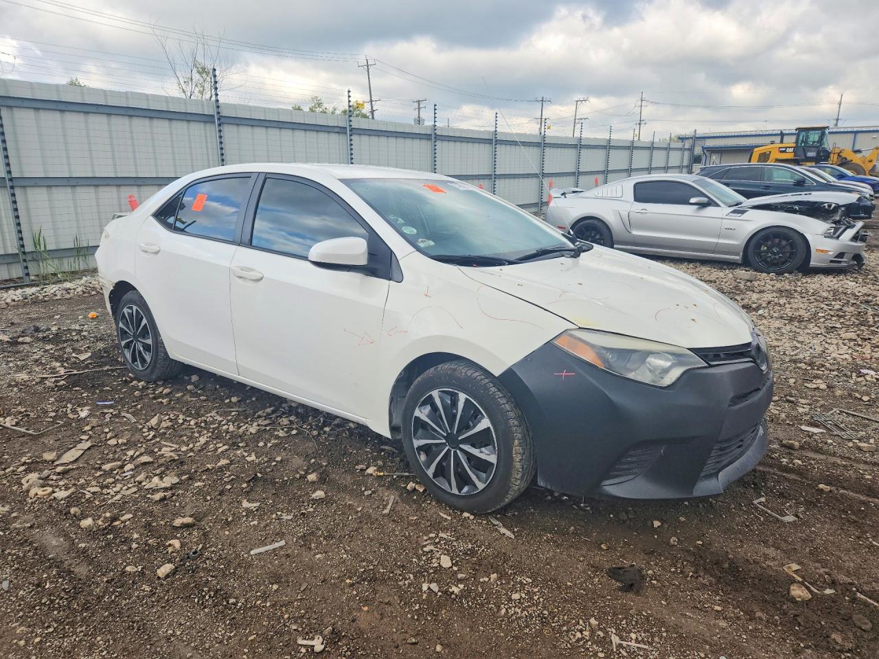 2014 Toyota Corolla Le - Фото 4