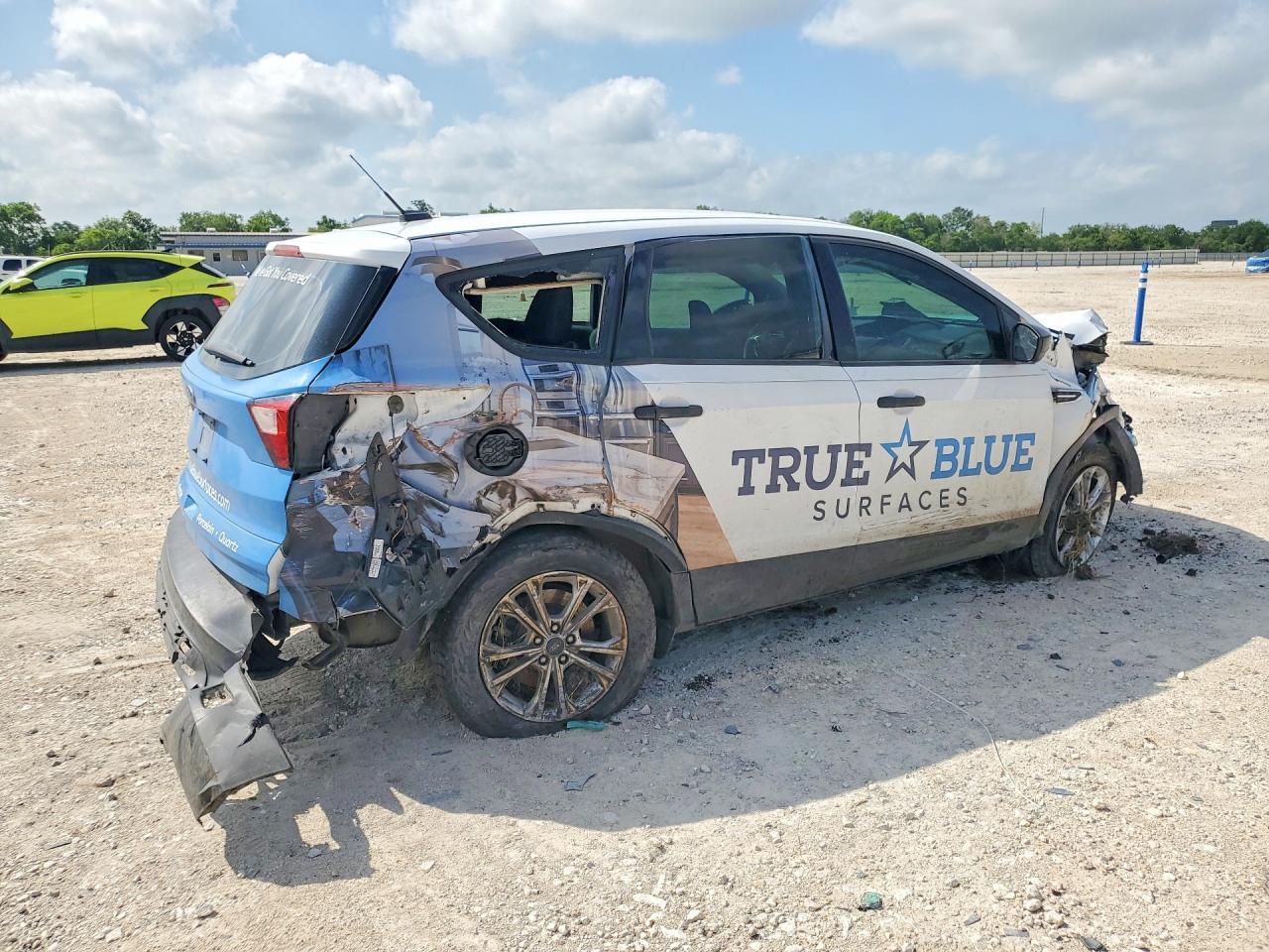 2019 Ford Escape S - Image 3