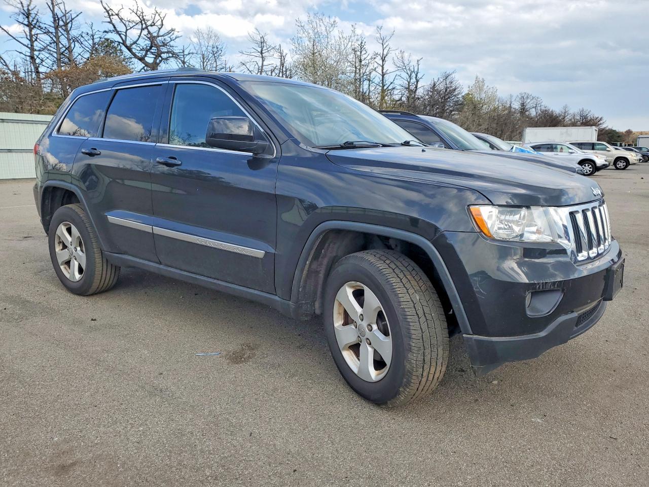 2013 Jeep Grand Cherokee - Image 4
