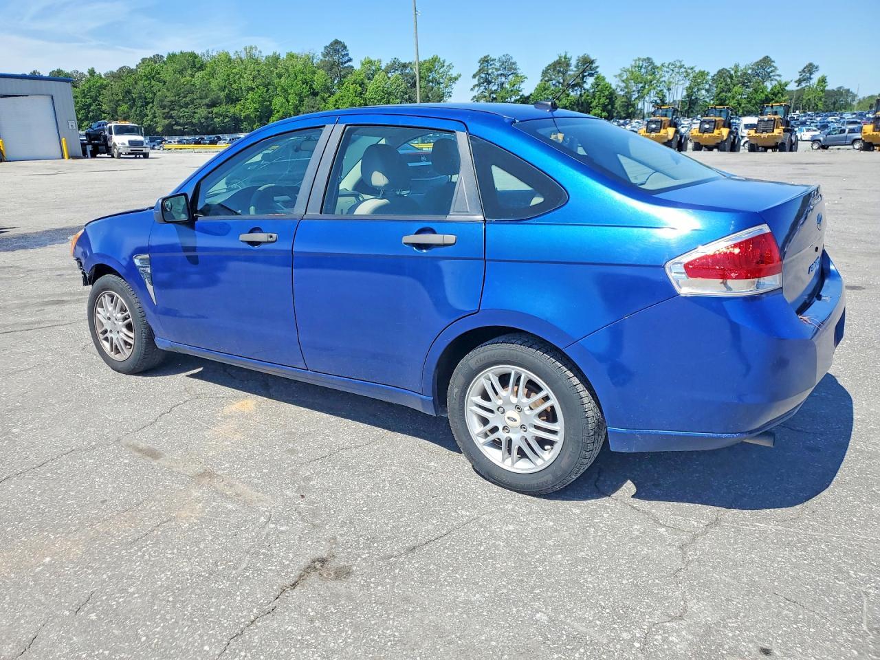 2008 Ford Focus Se - Image 2