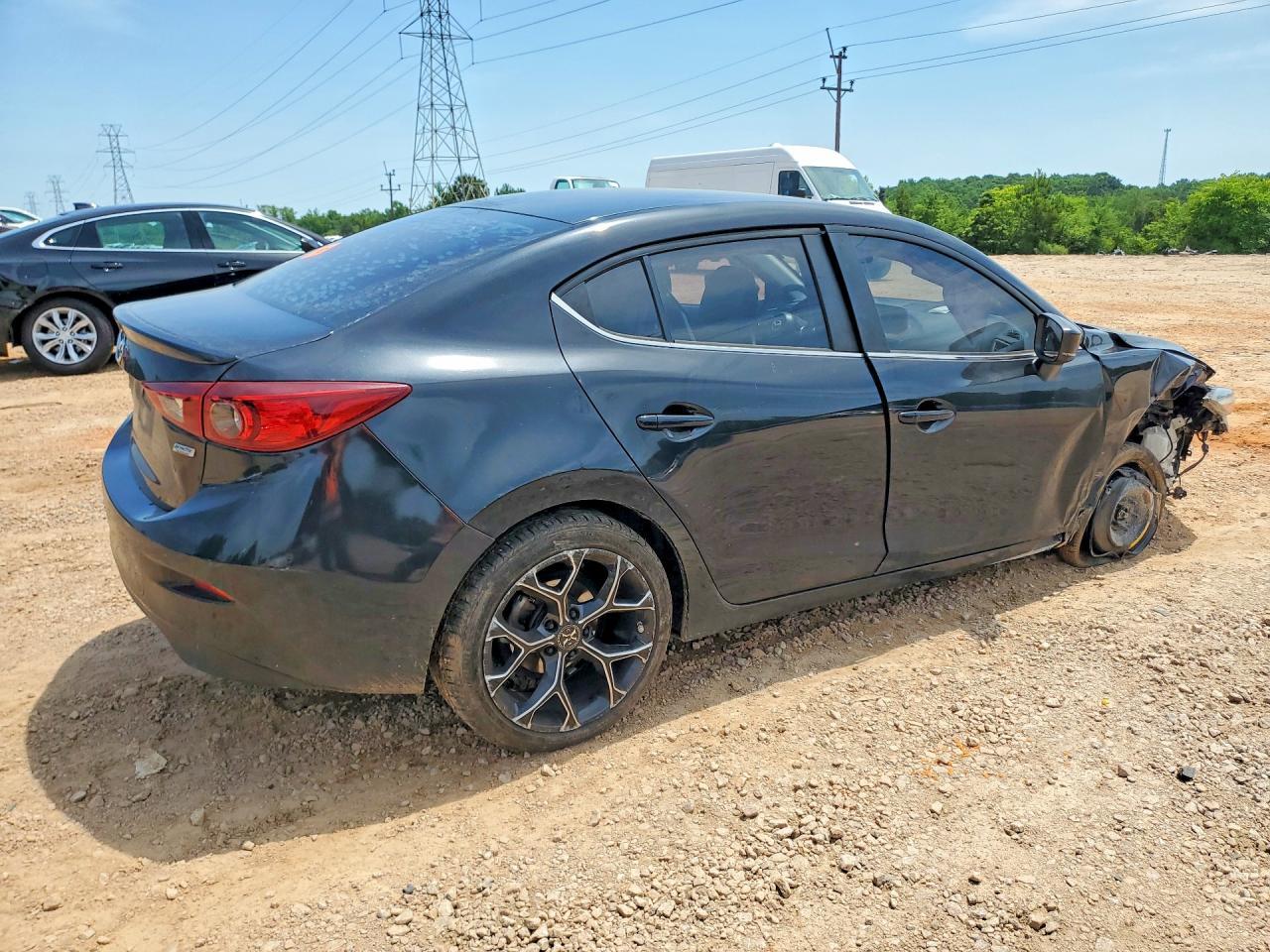 2018 Mazda 3 Touring - Фото 3