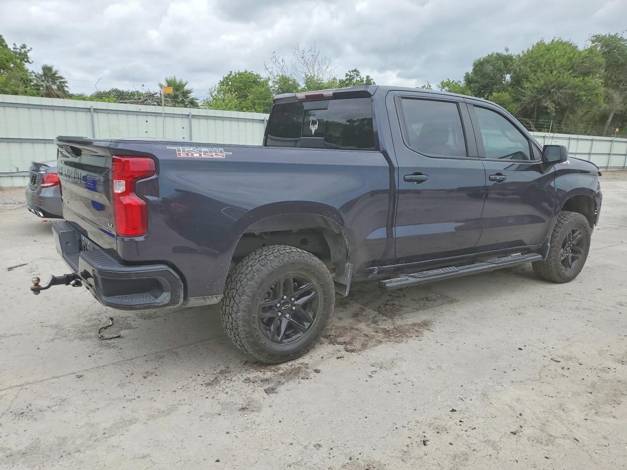 2024 Chevrolet Silverado - Фото 3