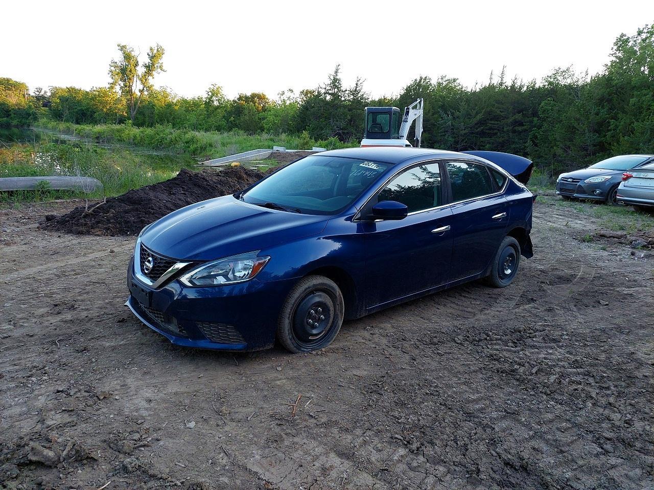 2019 Nissan Sentra S - Фото 2