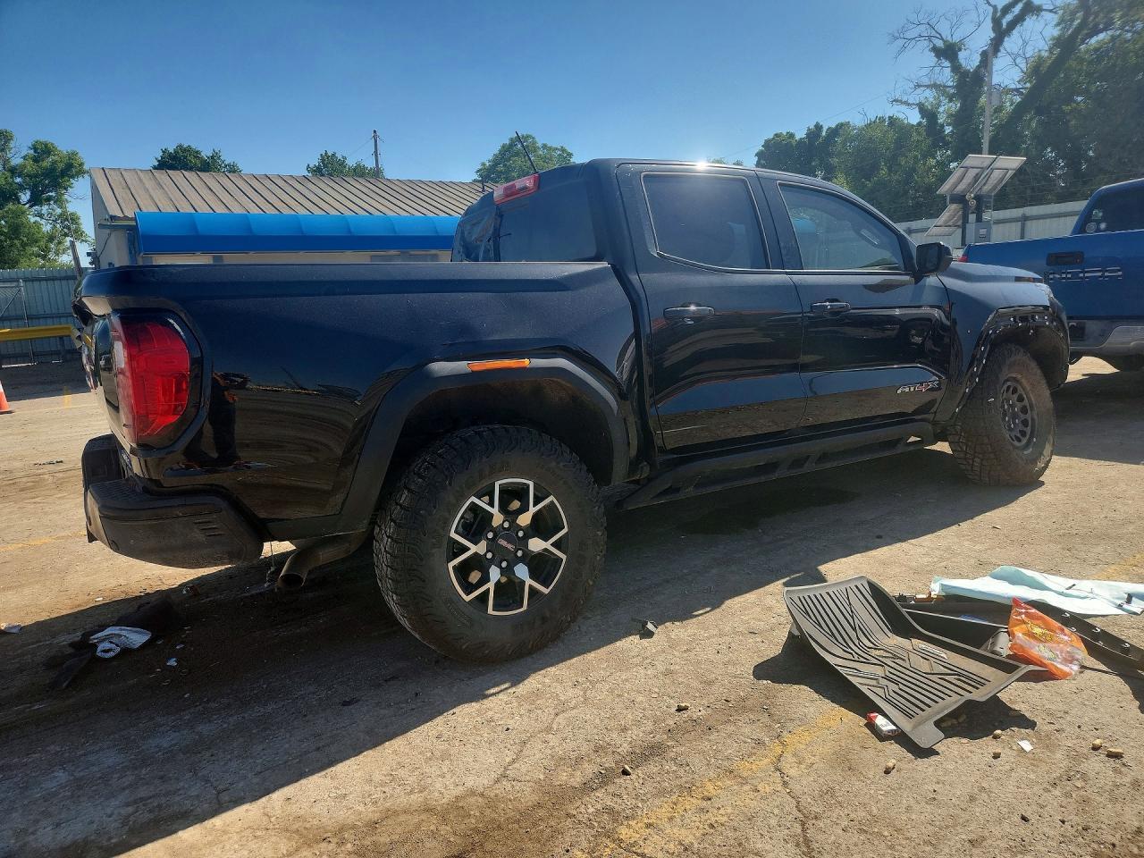2026 GMC Canyon At4X - Фото 3