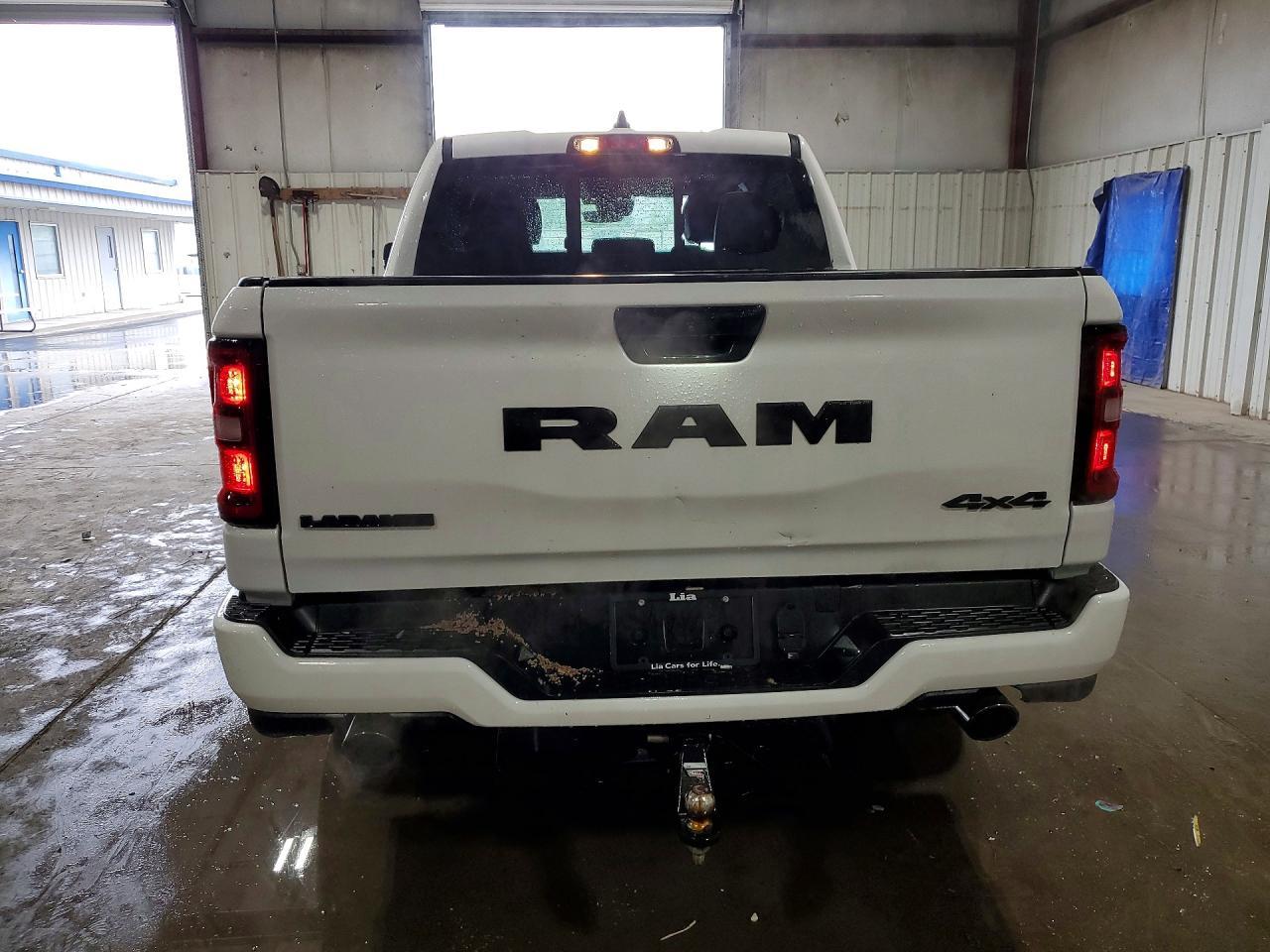 2025 Ram 1500 Laramie - Фото 6