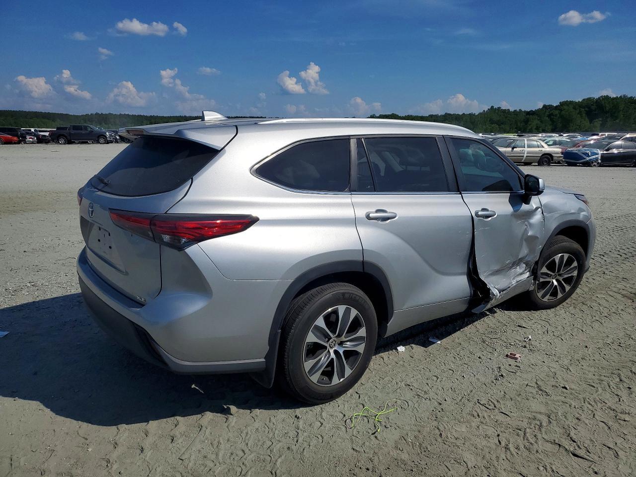2023 Toyota Highlander Xle - Фото 3
