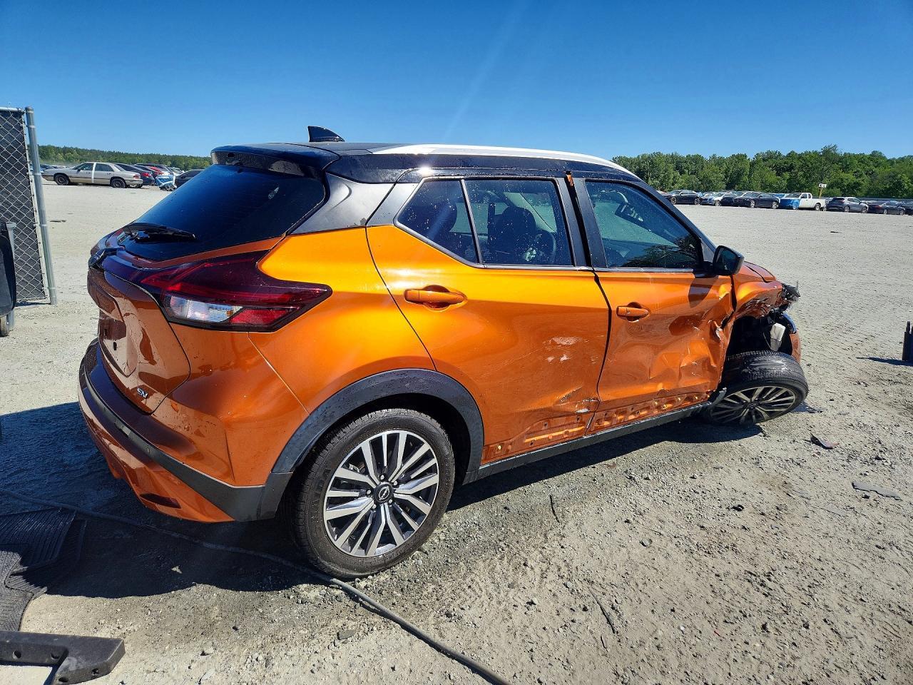 2023 Nissan Kicks Sv - Фото 3
