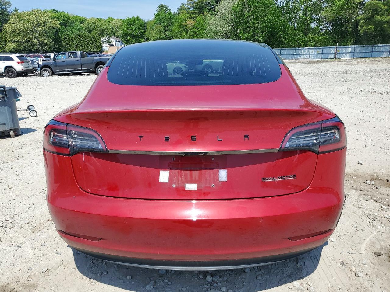 2018 Tesla Model 3 - Фото 6