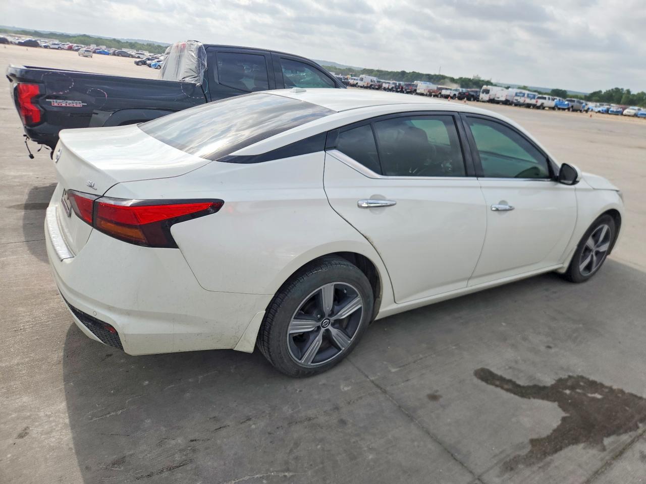2021 Nissan Altima Sl - Фото 3