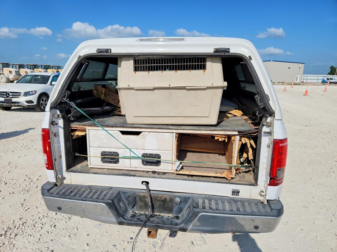 2016 Ford F150 Supercrew - Image 6