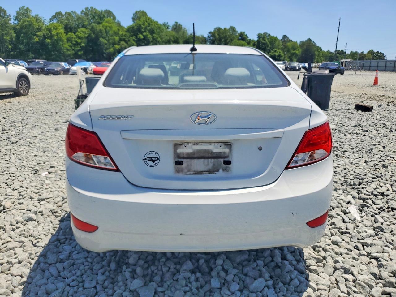 2017 Hyundai Accent Se - Image 6