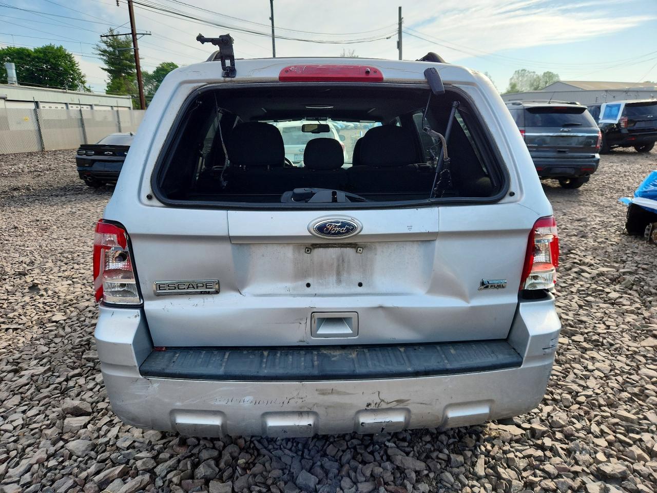 2010 Ford Escape Xlt - Image 6