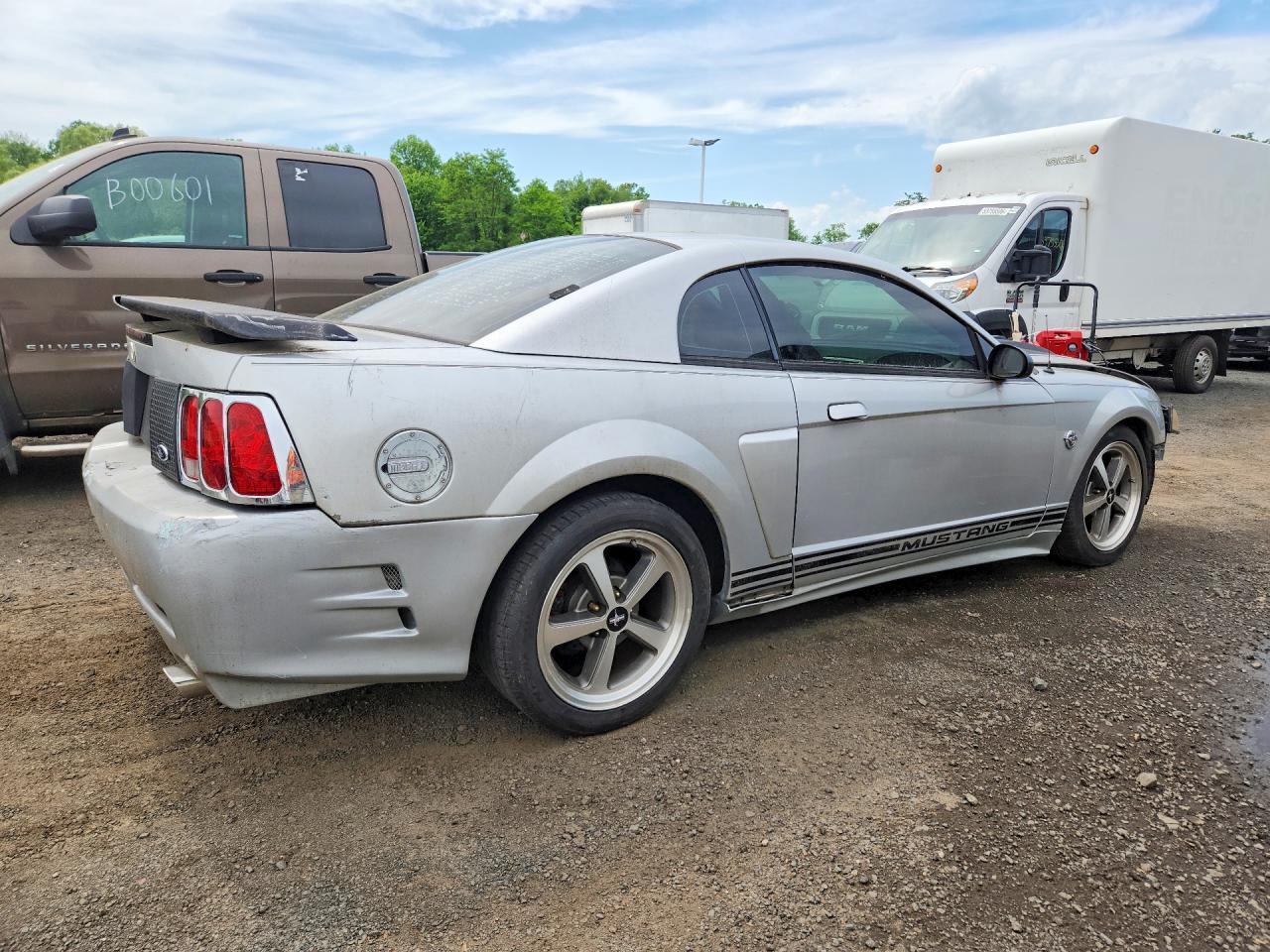 2004 Ford Mustang - Фото 3