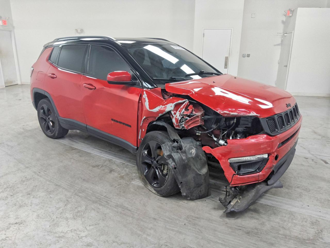 2019 Jeep Compass Latitude - Image 4