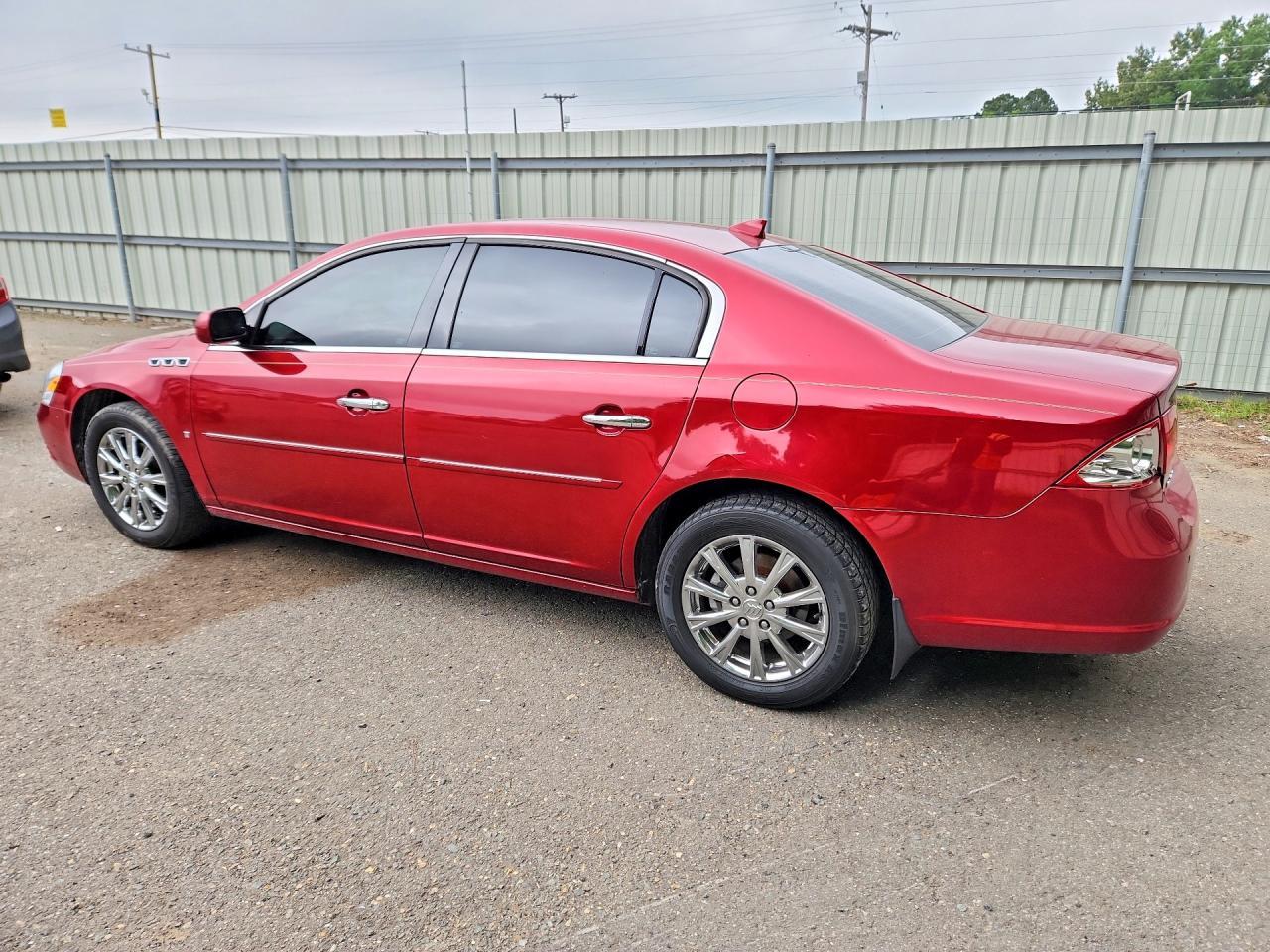 2009 Buick Lucerne Cxl - Image 2