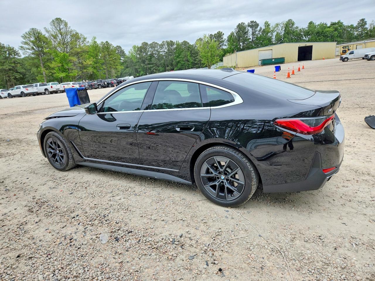 2025 BMW I4 Edrive 40 - Image 2