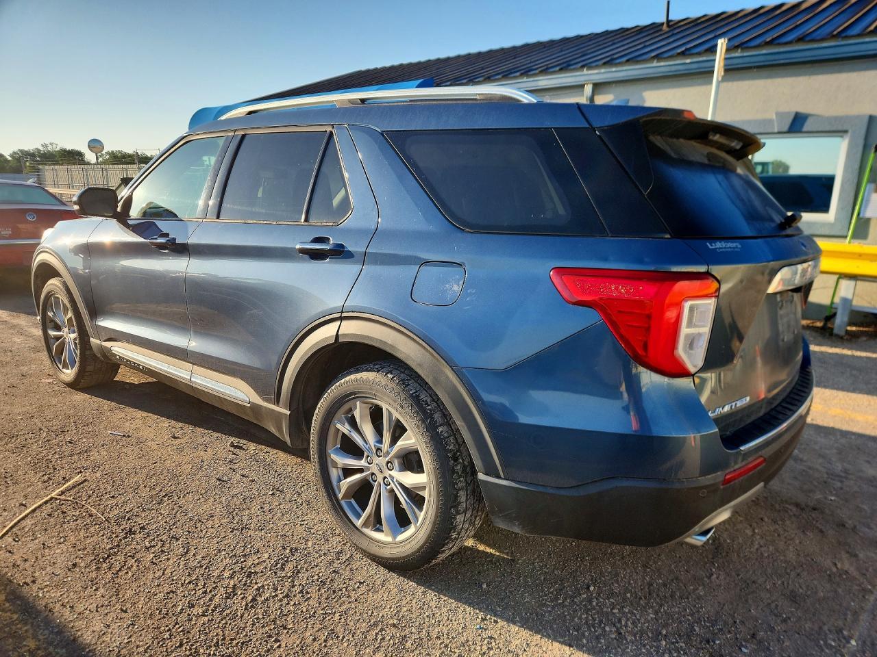2020 Ford Explorer Limited - Image 2