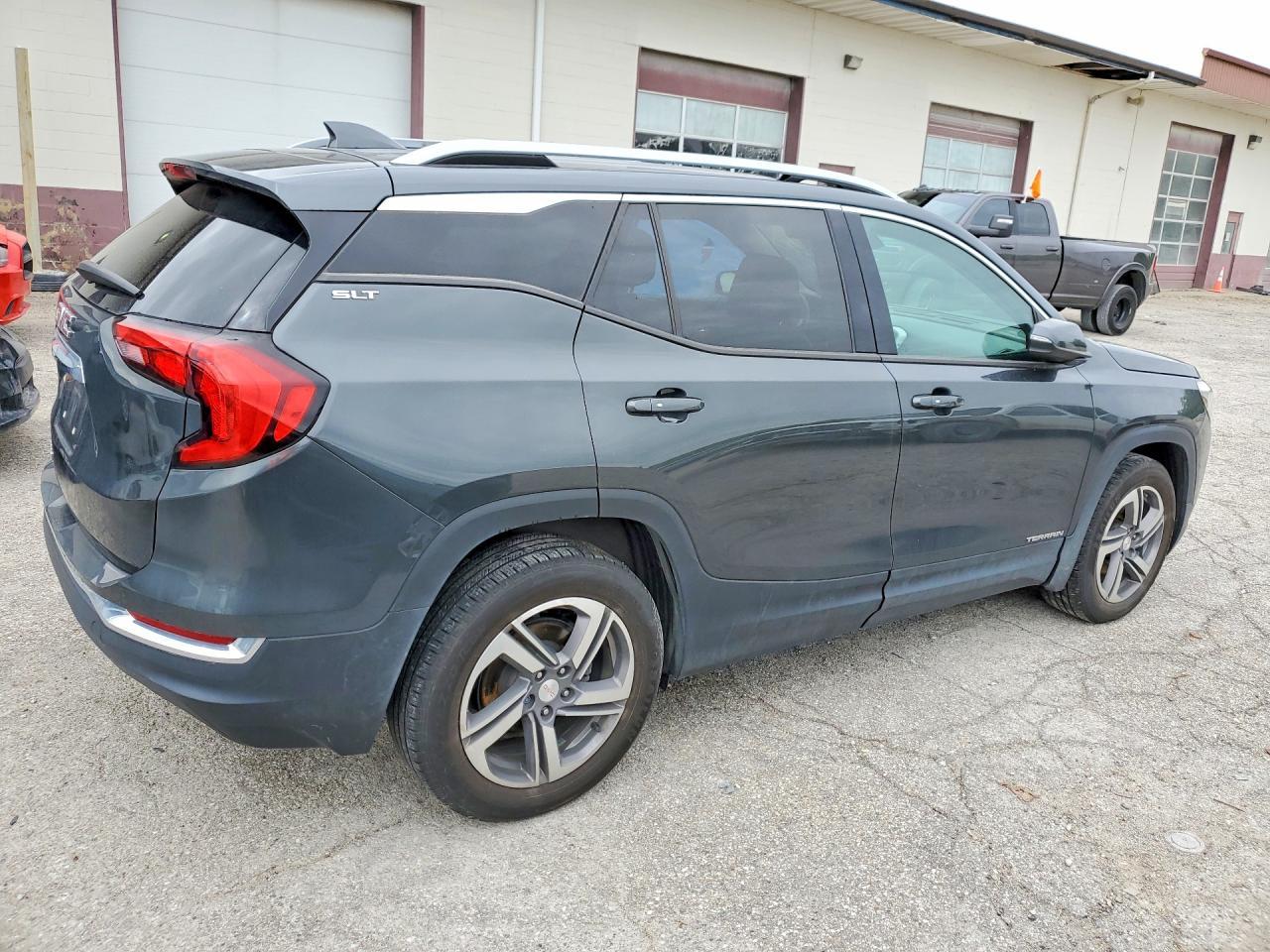 2019 GMC Terrain Slt - Image 3