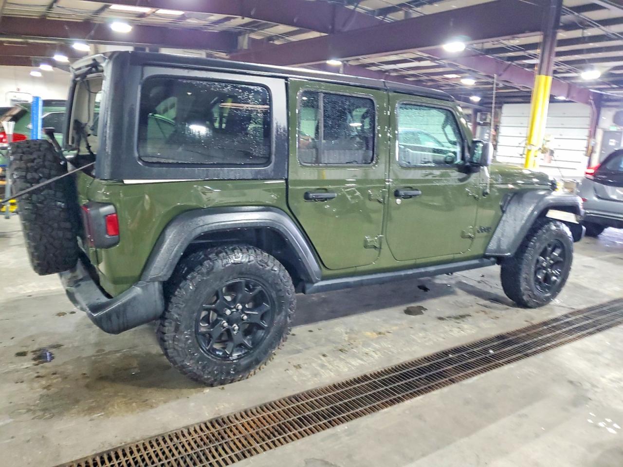 2021 Jeep Wrangler Unlimited Willys Sport 4X4 - Фото 3