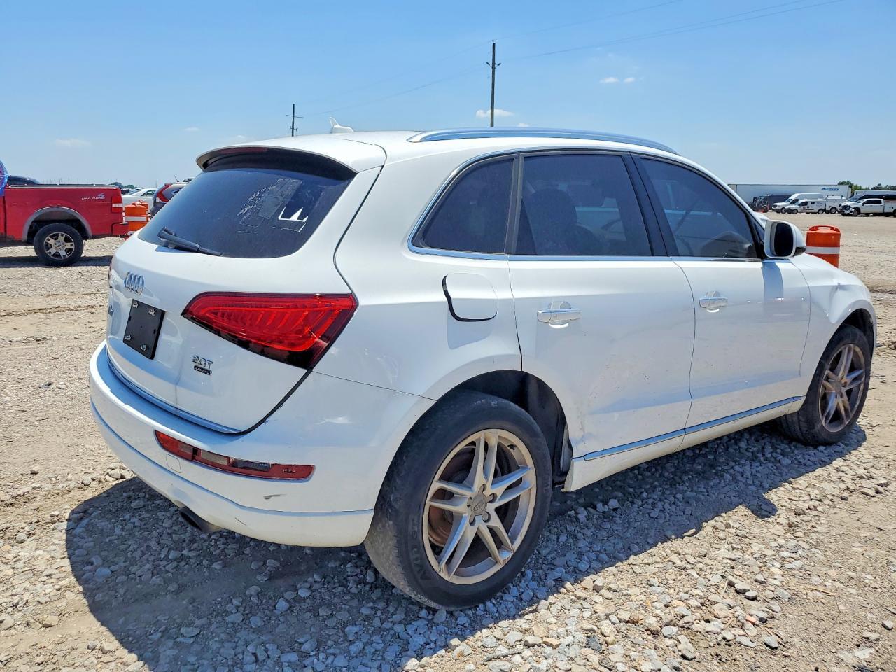 2017 Audi Q5 Premium - Image 3