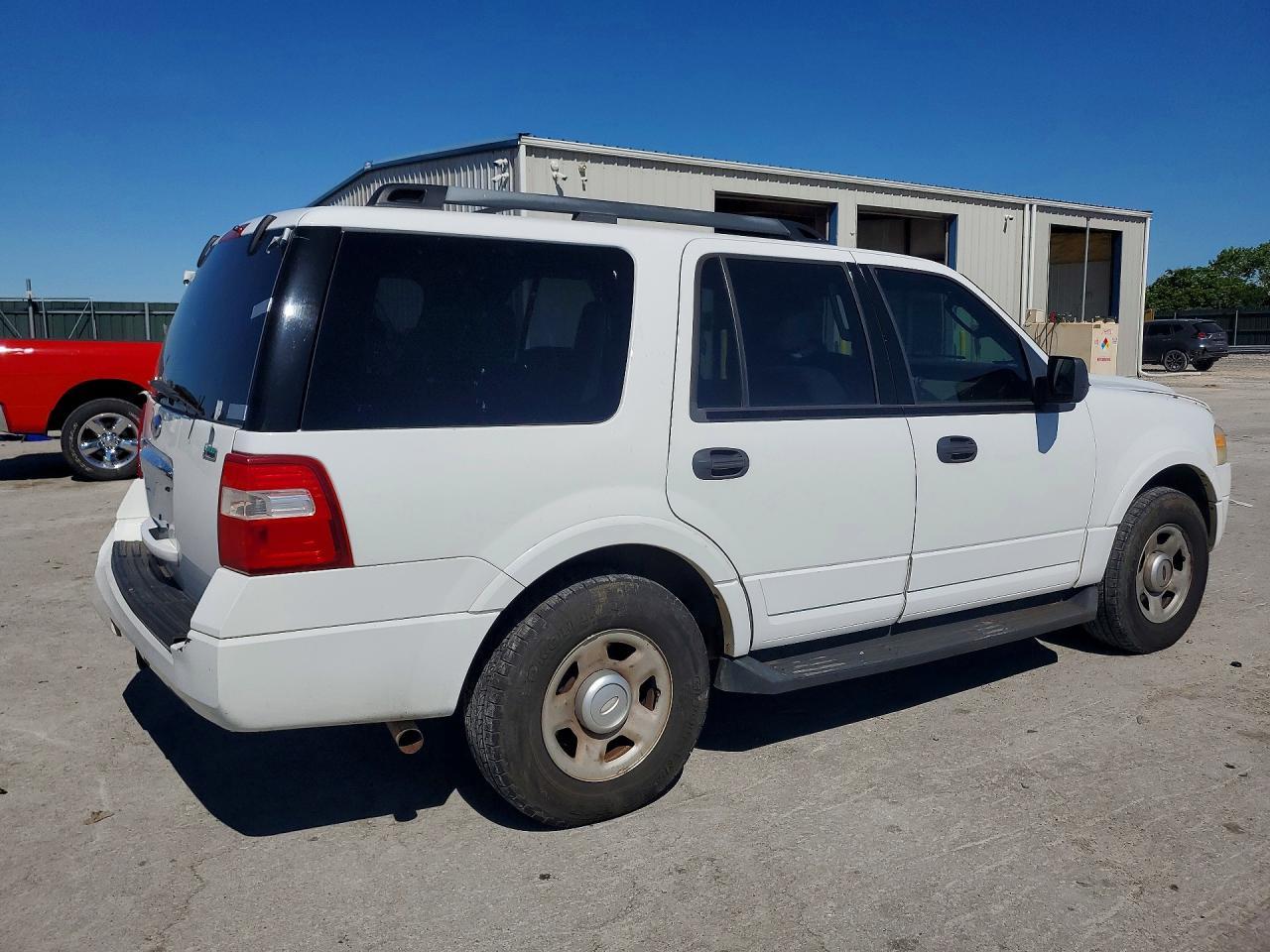 2009 Ford Expedition - Image 3