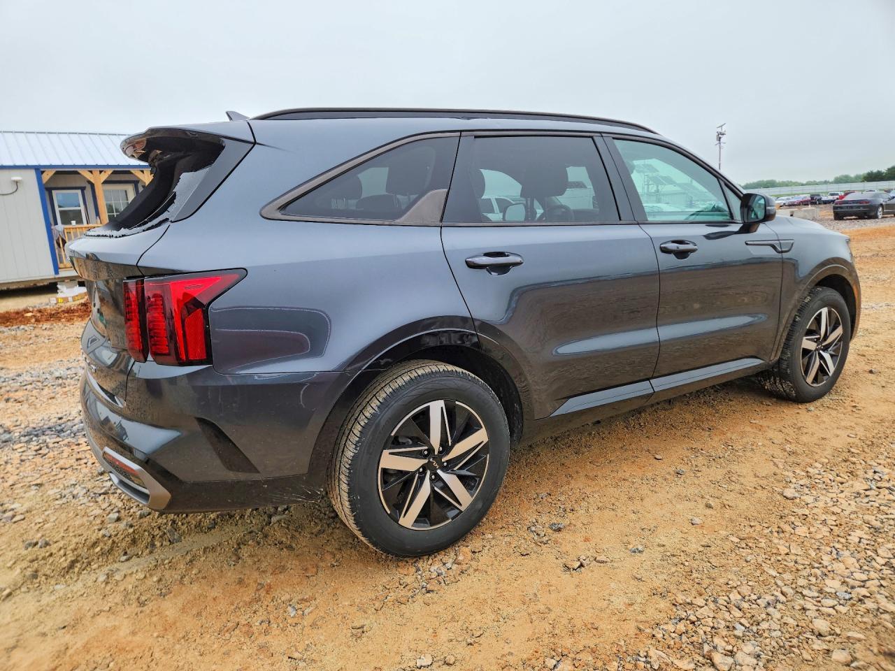 2022 Kia Sorento S - Фото 3