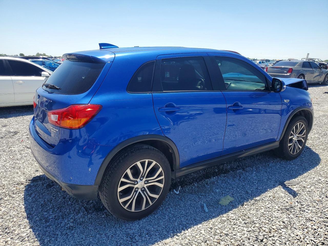 2017 Mitsubishi Outlander Sport - Image 3