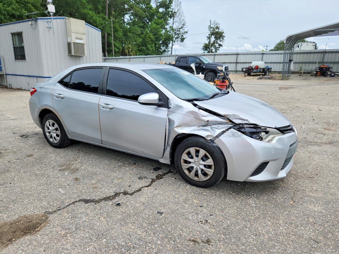 2015 Toyota Corolla L - Фото 4