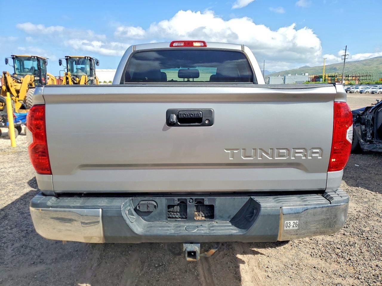 2016 Toyota Tundra Crewmax Sr5 - Image 6