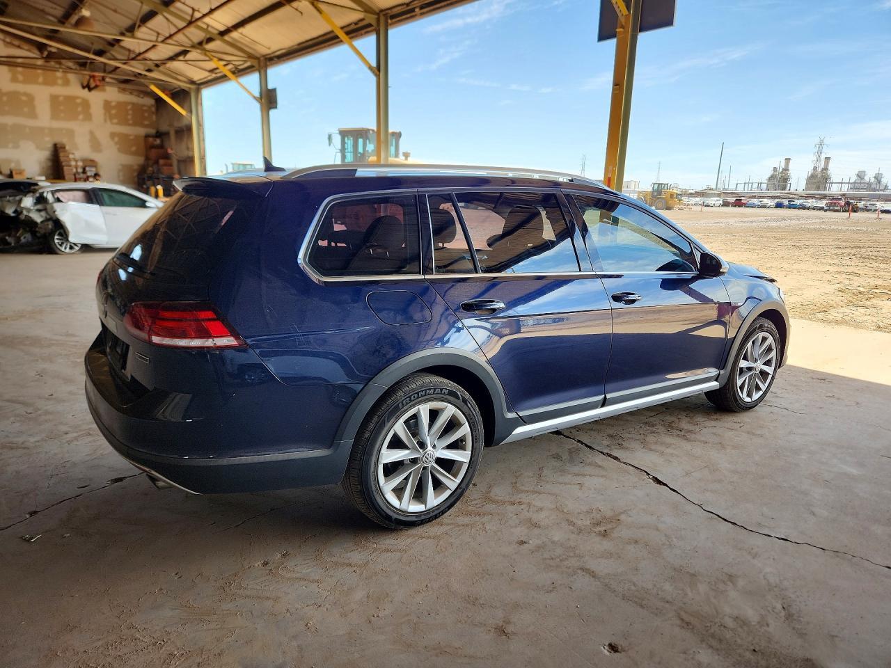 2019 Volkswagen Golf Alltrack S - Фото 3