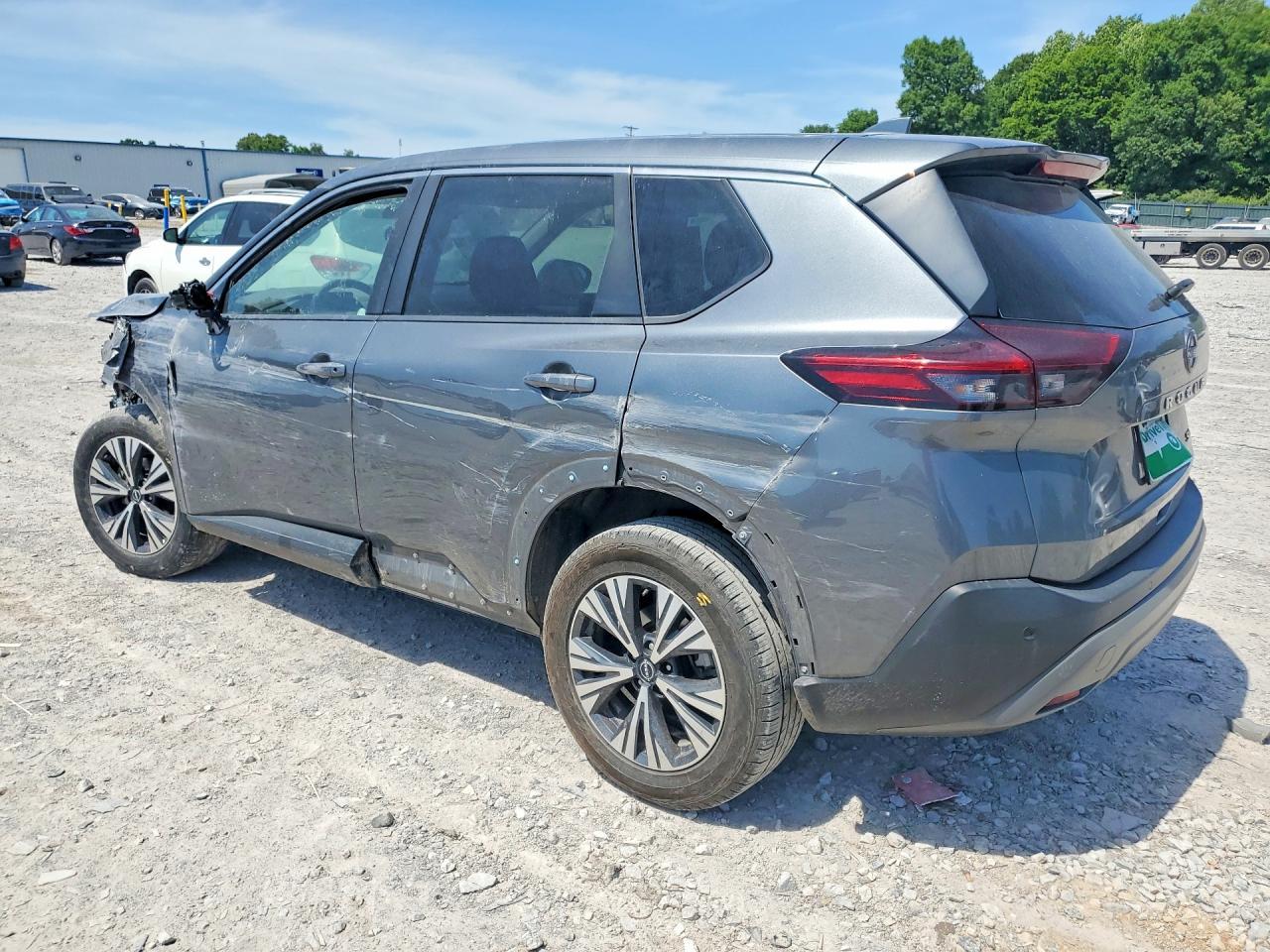 2023 Nissan Rogue Sv - Image 2
