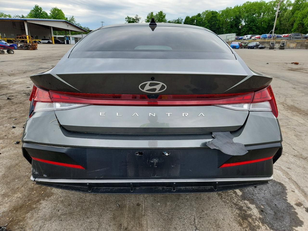 2025 Hyundai Elantra Sel - Фото 6