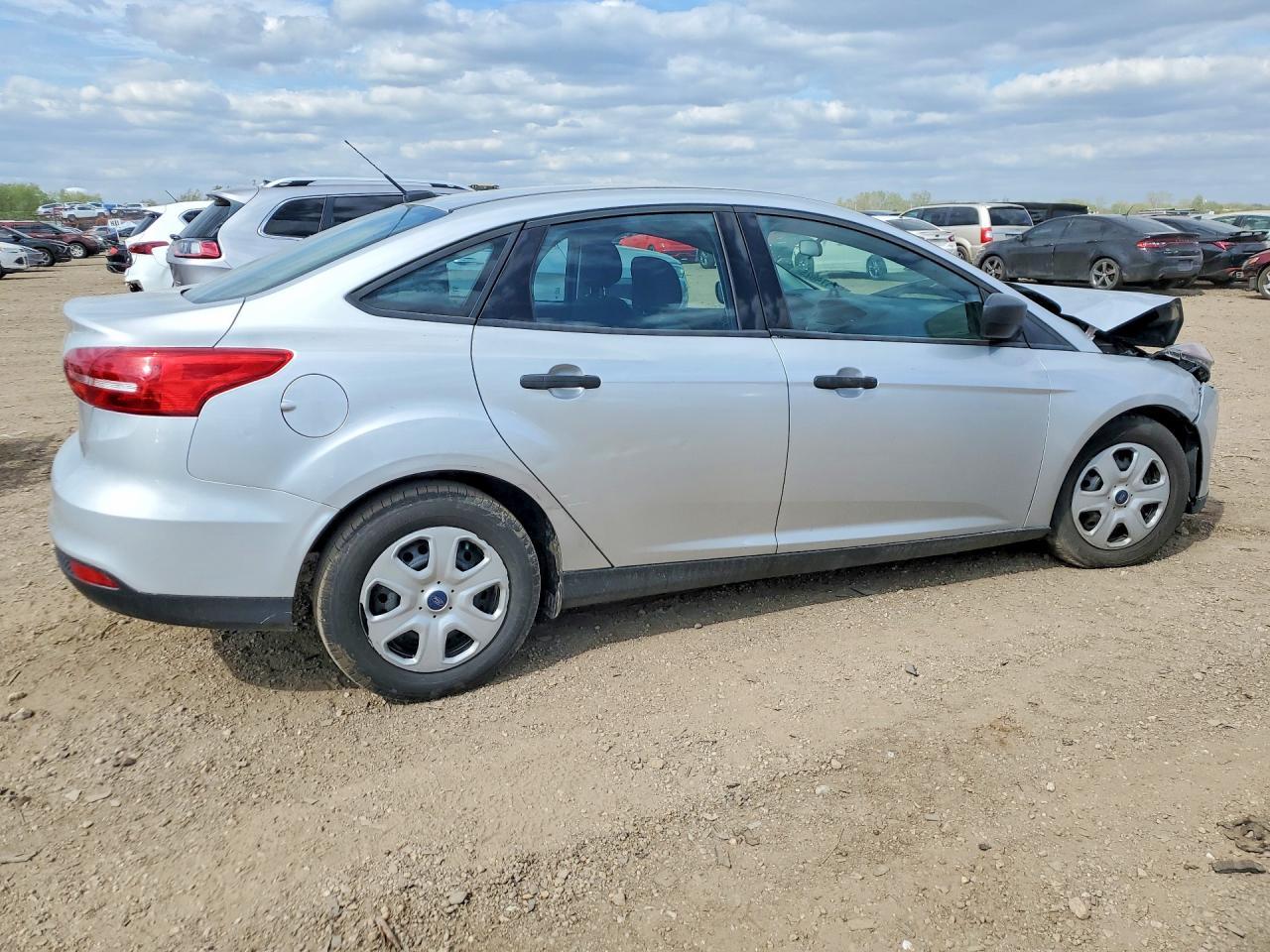 2017 Ford Focus S - Фото 3