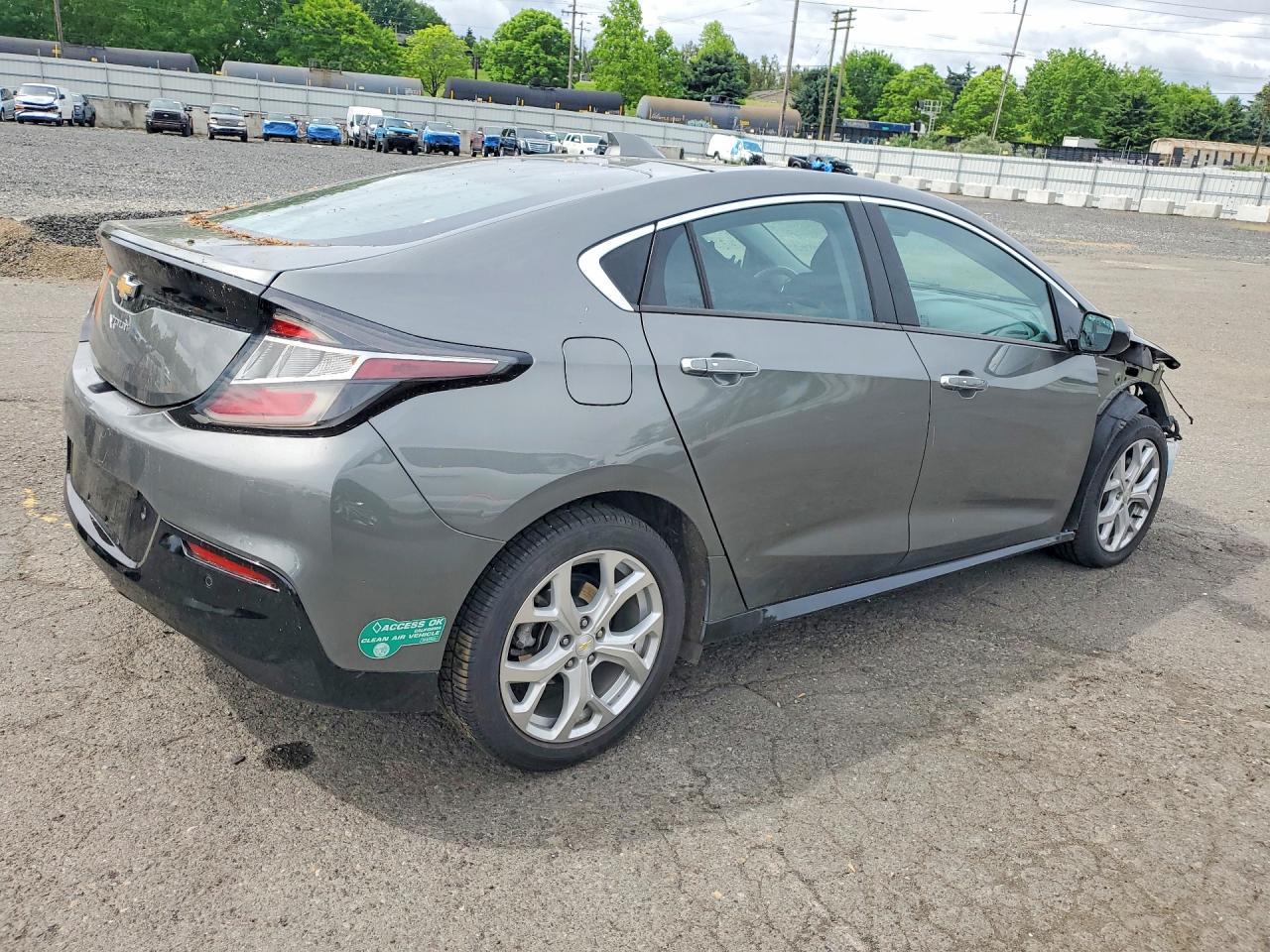 2016 Chevrolet Volt Ltz - Image 3