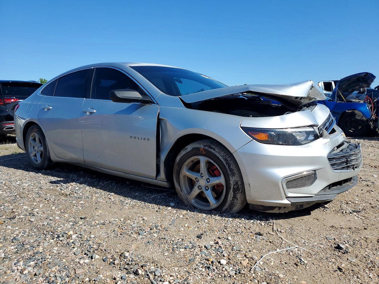 2018 Chevrolet Malibu Ls - Image 4
