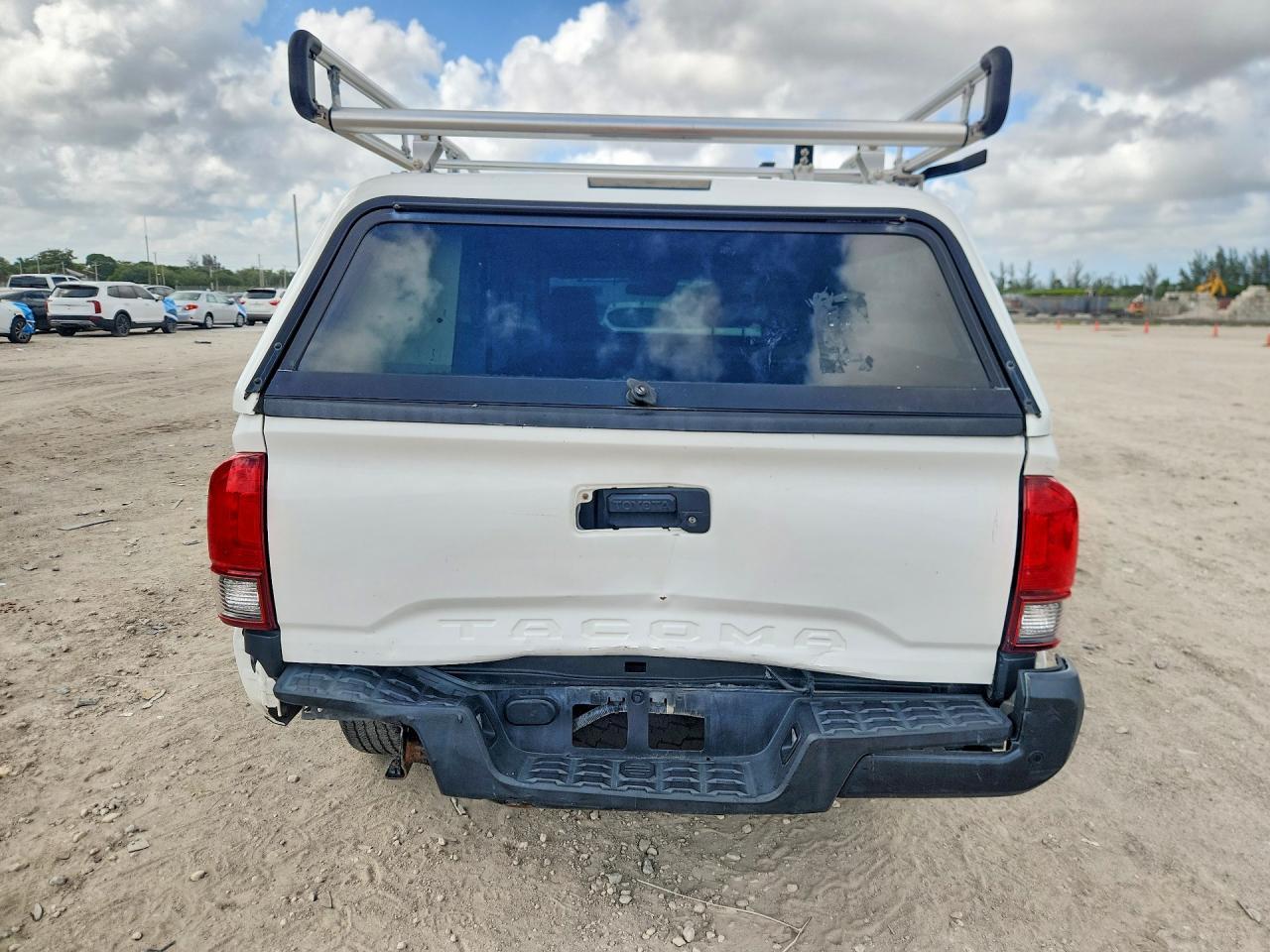 2020 Toyota Tacoma Sr - Фото 6