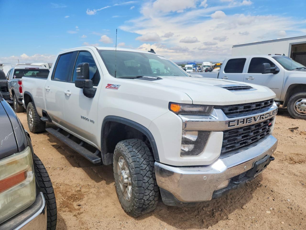 2023 Chevrolet Silverado K3500 Lt - Image 4