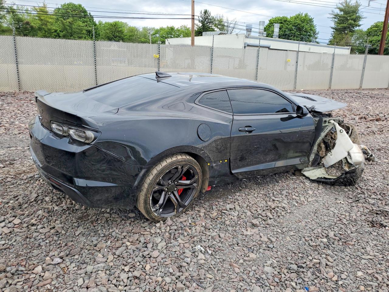 2019 Chevrolet Camaro Ss - Image 3